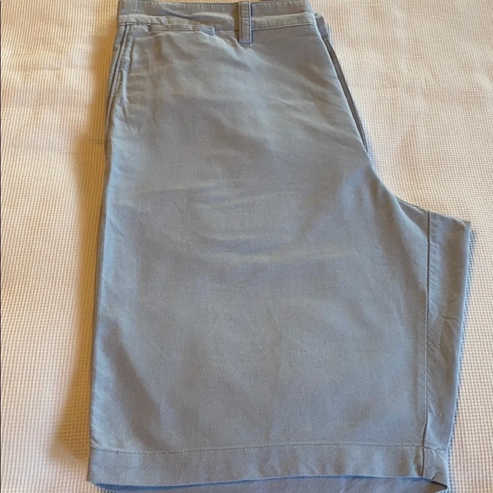 Banana Republic shorts size 34 light blue
